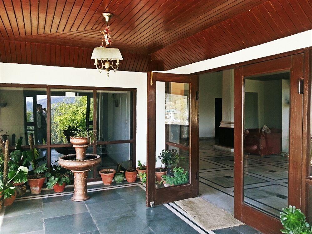 Royal Jardin Whistling Pines Resort Shimla Exterior foto